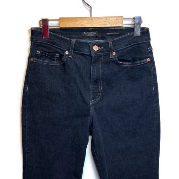 Banana Republic High Rise Flare dark wash Sz 28 with Fringe Raw Hem EUC - Picture 3 of 9